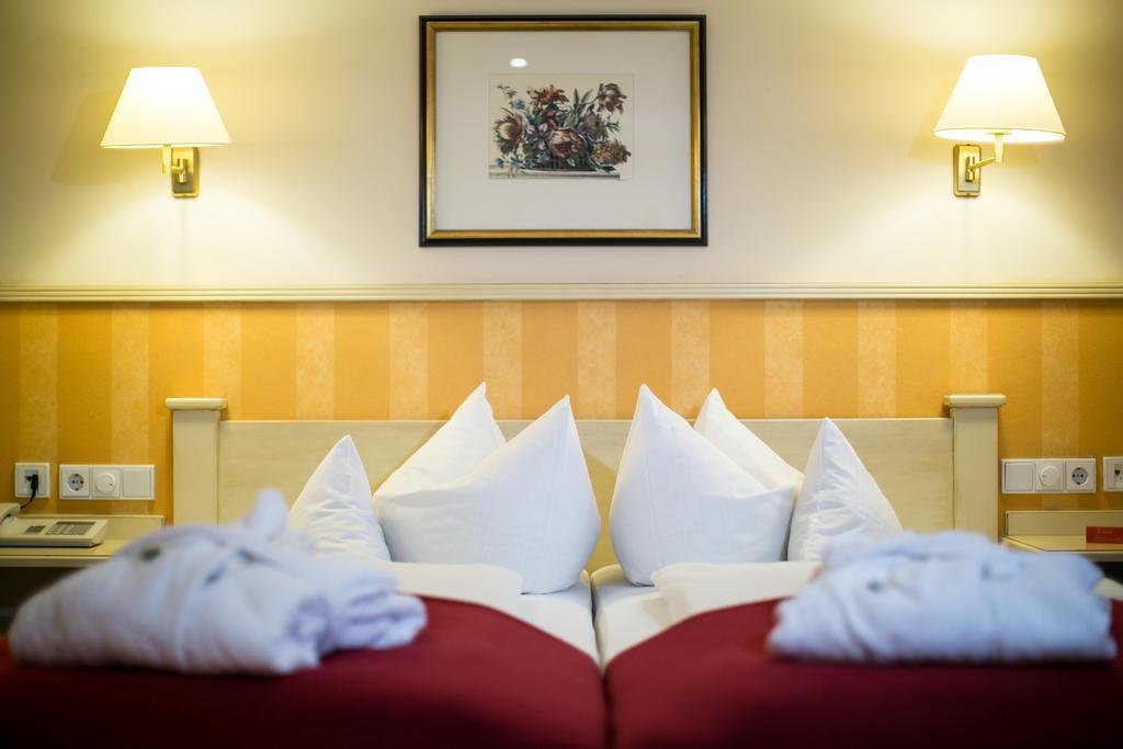 Hotel Hirsch โอเบอร์สเทาเฟิน ห้อง รูปภาพ