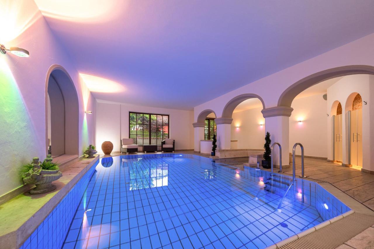 Hotel Hirsch โอเบอร์สเทาเฟิน ภายนอก รูปภาพ