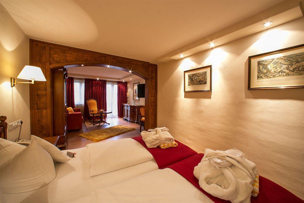 Hotel Hirsch โอเบอร์สเทาเฟิน ภายนอก รูปภาพ