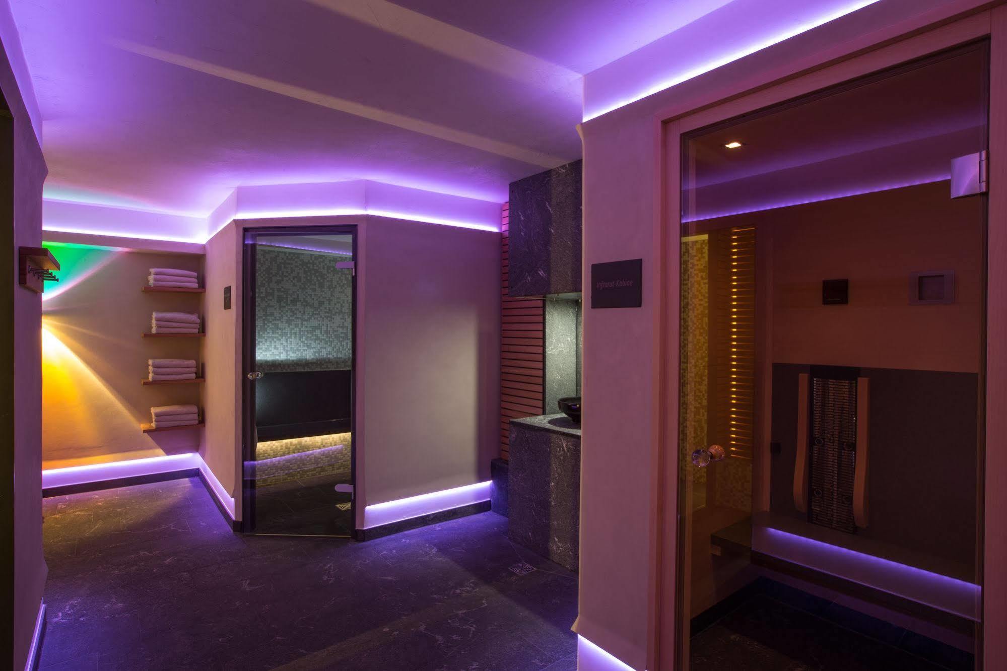 Hotel Hirsch โอเบอร์สเทาเฟิน ภายนอก รูปภาพ
