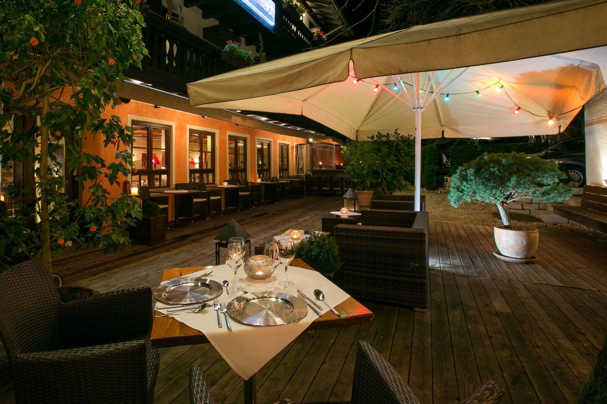 Hotel Hirsch โอเบอร์สเทาเฟิน ภายนอก รูปภาพ