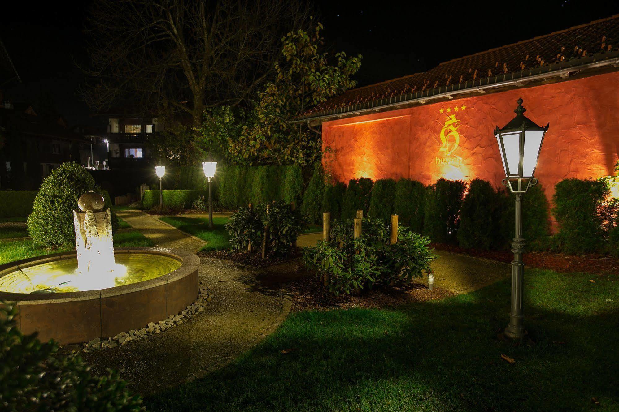 Hotel Hirsch โอเบอร์สเทาเฟิน ภายนอก รูปภาพ