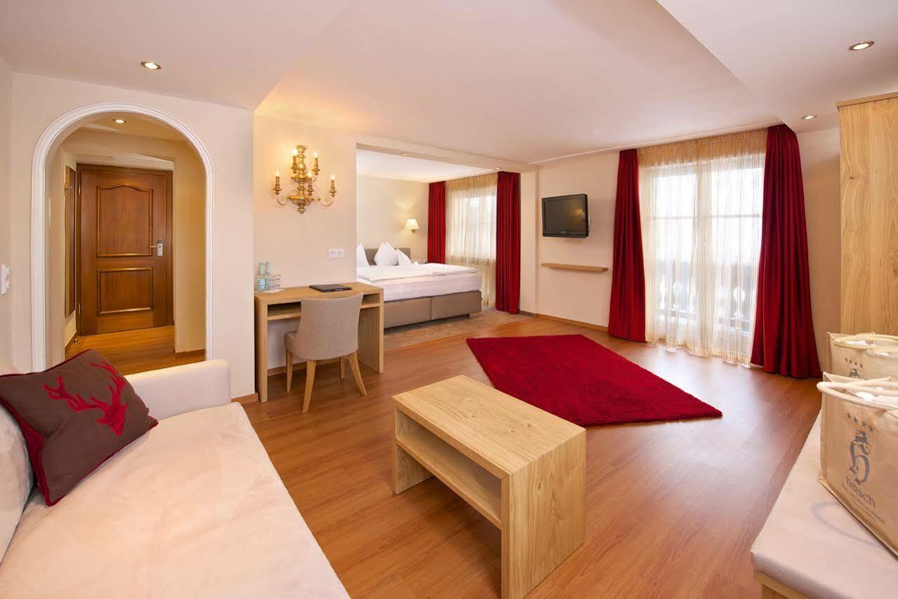 Hotel Hirsch โอเบอร์สเทาเฟิน ภายนอก รูปภาพ
